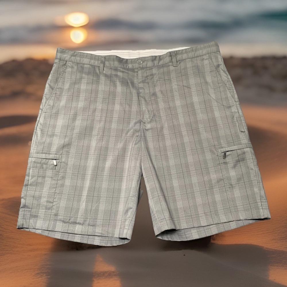 Greg Norman for Tasso Elba Mens Fairway‎ SILVER Plaid Rapidry Size 42